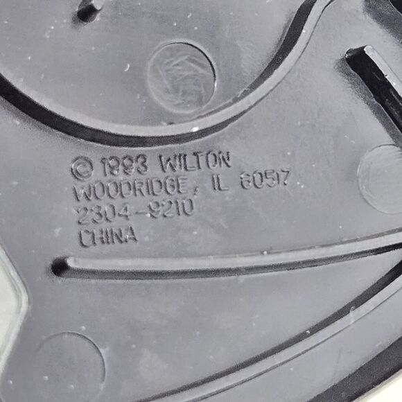 Vintage Cookie Cutter Lot of 57 Holiday Animals Pink Panther Wilton Hallmark - Picture 14 of 16